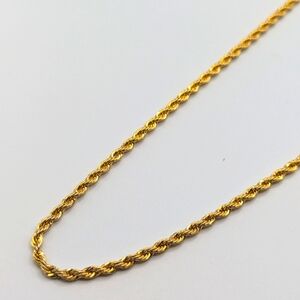 Gold rope chain